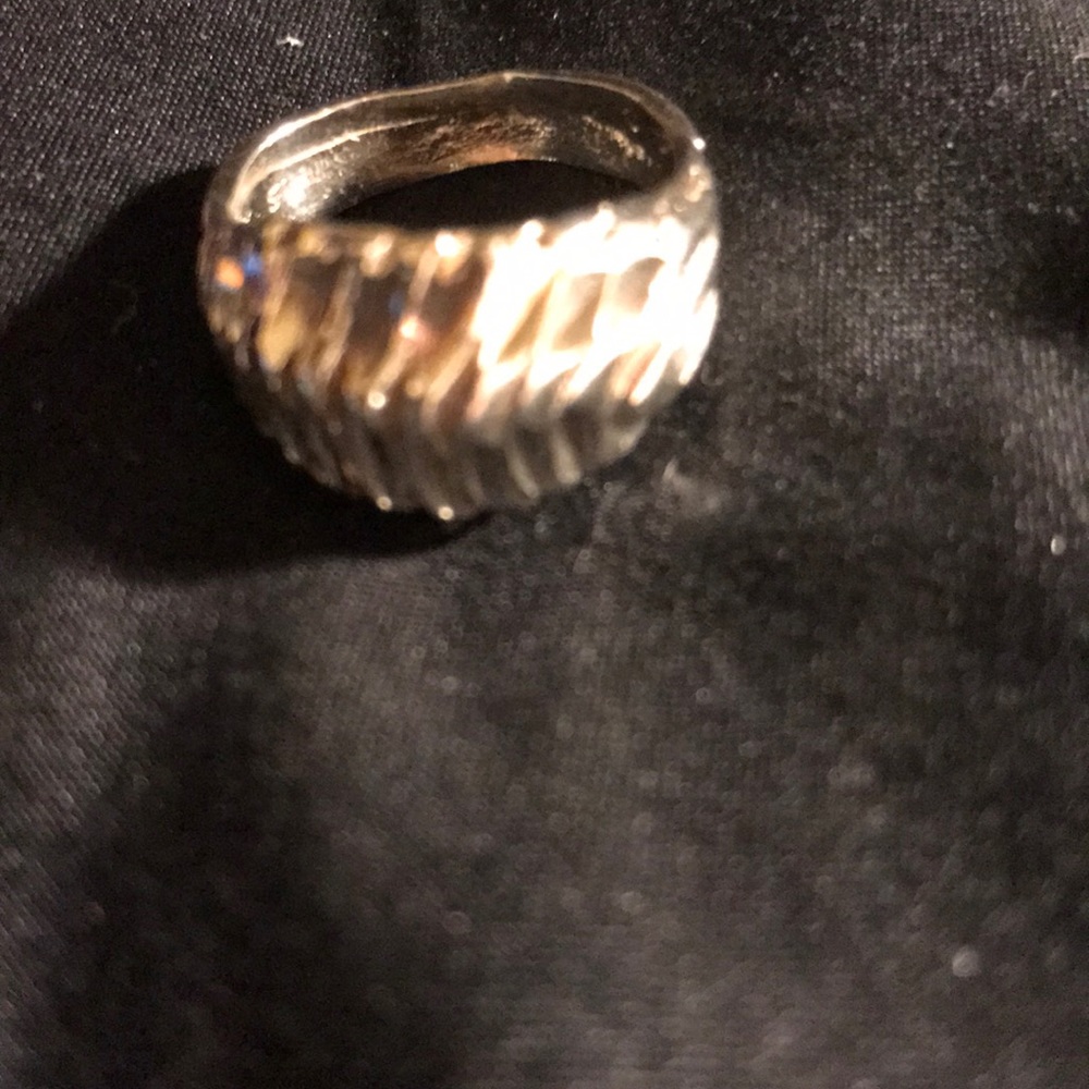 Women’s size 7 solid 925 silver dome ring